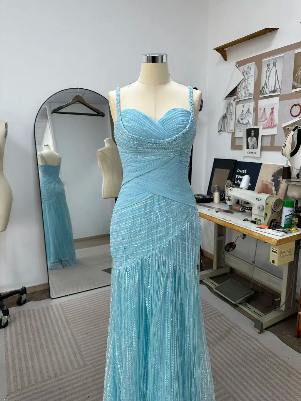 Mila Spaghetti Strap Pleats Prom Dresses Mint Green Sleeveless Customized Formal Evening Sweep Train vestidos de fiesta 2025