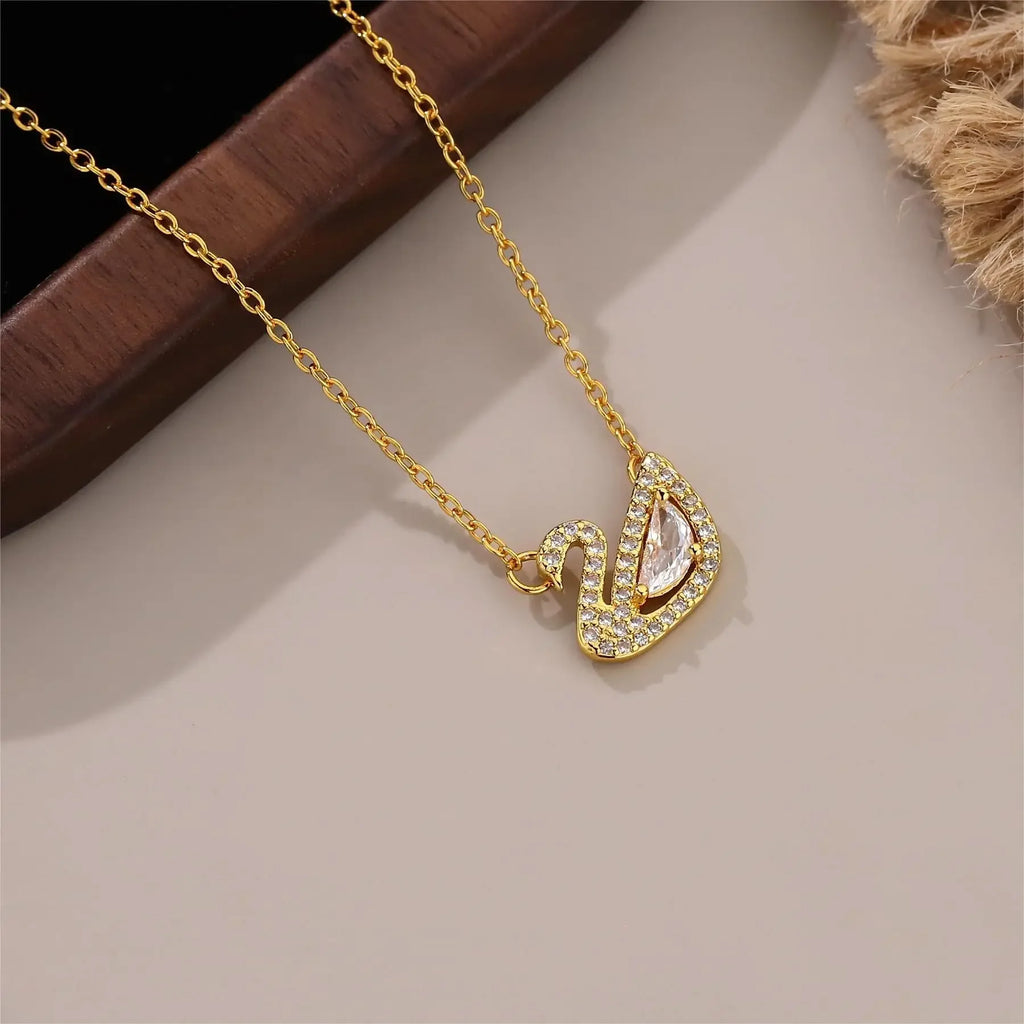 Fashionable high-end swan pendant titanium steel necklace for female girlfriends, light luxury niche design collarbone chain acc