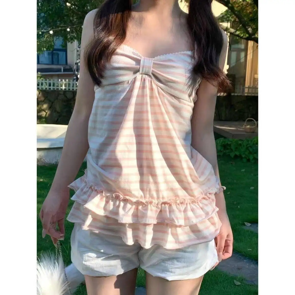 Summer Sweet Chic Design Lace Spliced Halter Tanks Slim Fit Flower Prints Hotsweet Backless Women Blouses Korean Fashion